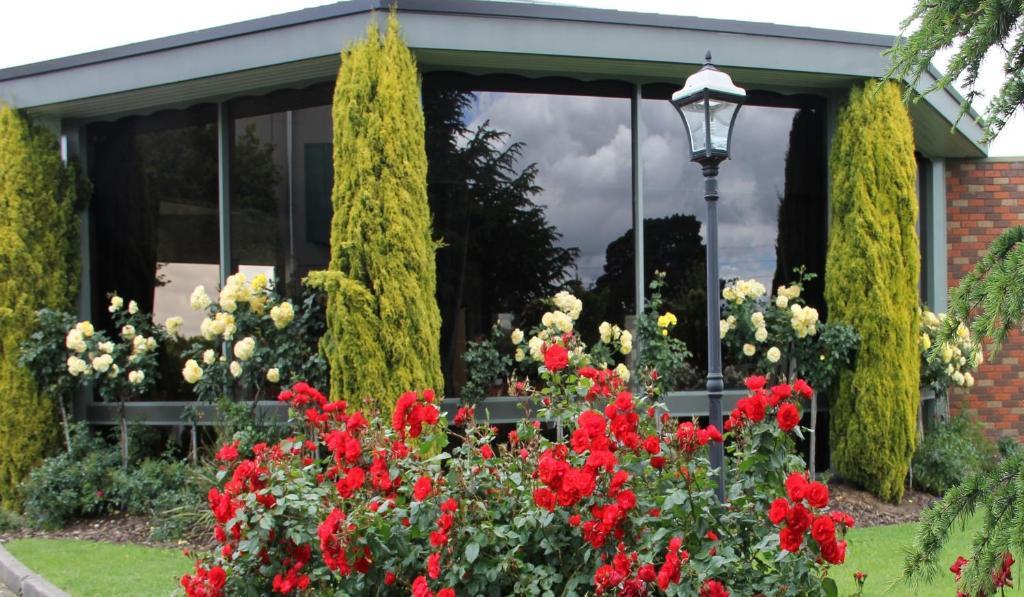 Cedar Lodge Motel Morwell Eksteriør billede